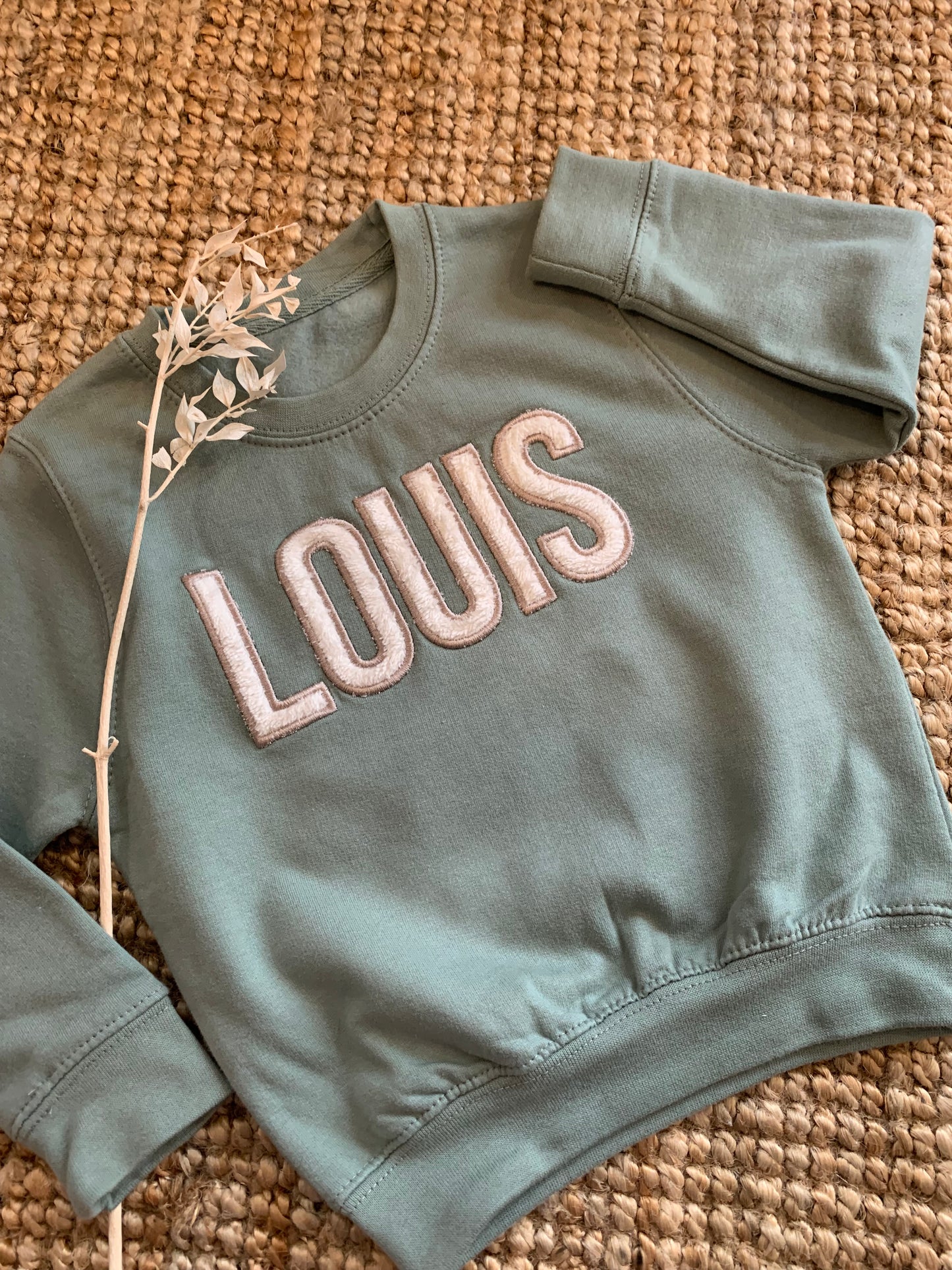 Children's sweater - Embroidered with name in fleece letters