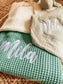 babywebshop - handgemaakte babydekentjes - HIB label - Unizo - Fysieke winkel in MerchtemPeizegem - Babydeken - geboortedekentjes - badponcho - logeertassen - mamabag - Caro B Handmade - mom bag - shopper - borduren met naam - Caroline Boogaerts